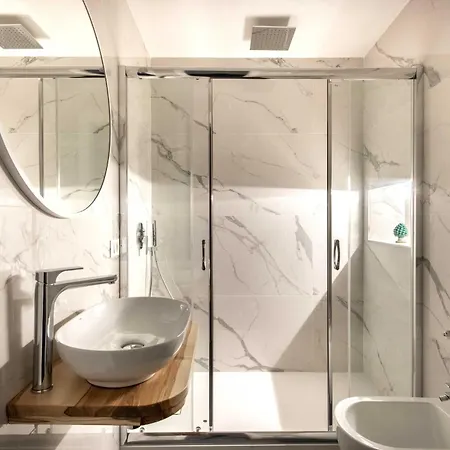 Apartment Dimora Umberto I By Wonderful Italy